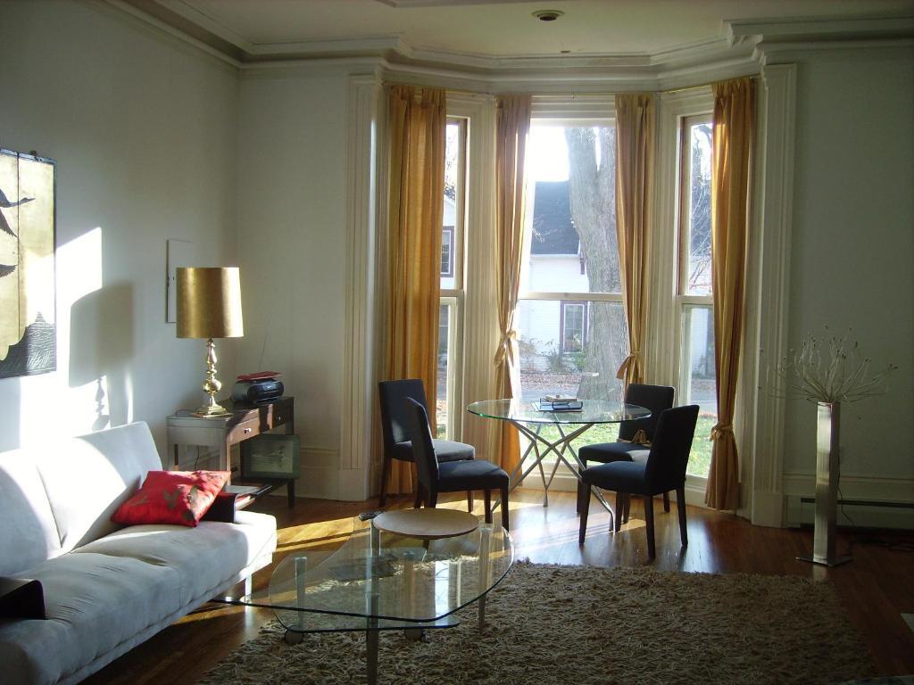 Absolute 1000 Islands Monthly Suites Гананокве Номер фото